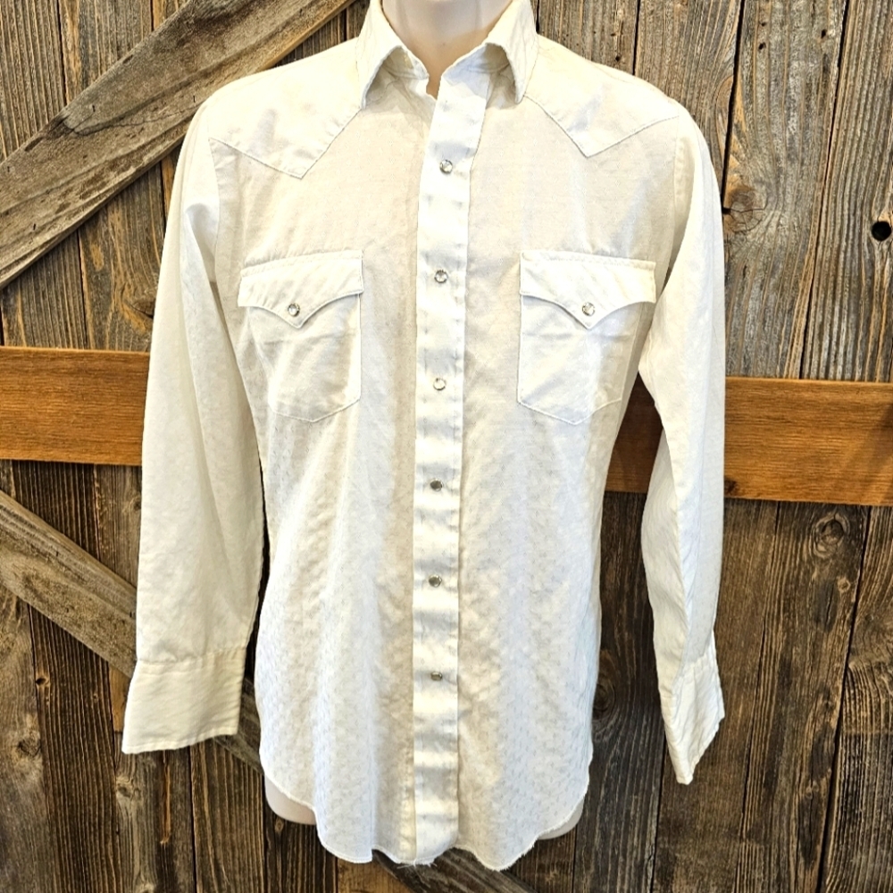 Vintage Open Range Pearl Snap 15-34 Extra Long Tail Textured White Long Sleeve